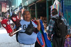 （外代一线）（8）危地马拉城市场掠影