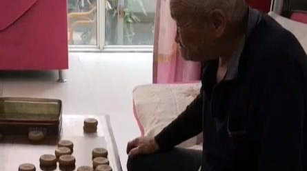 北京一男子照顾孤寡老人十余年 法院判决其继承老人五套房
