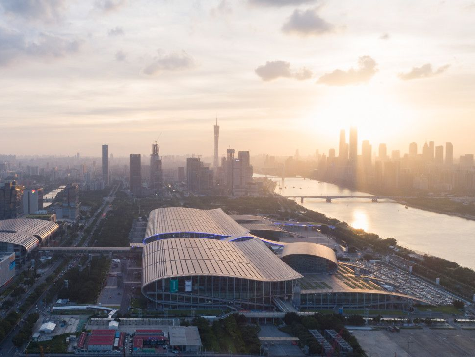 广东省人大代表提建议，副省长领任务