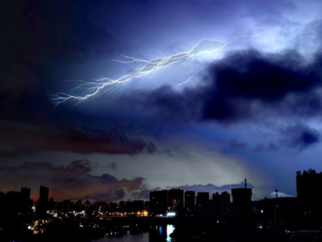 强对流+暴雨双预警齐发！这些地方将有雷暴大风或冰雹→