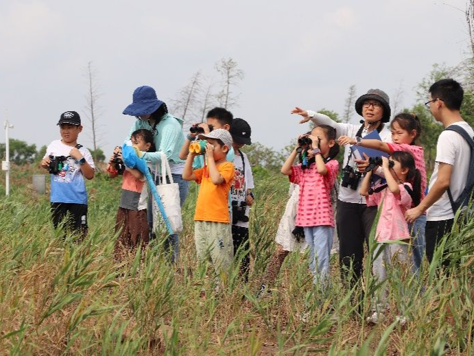 “和地球一起野一天”，珠海横琴国家地理探险家中心亲子互动活动倡导环保理念