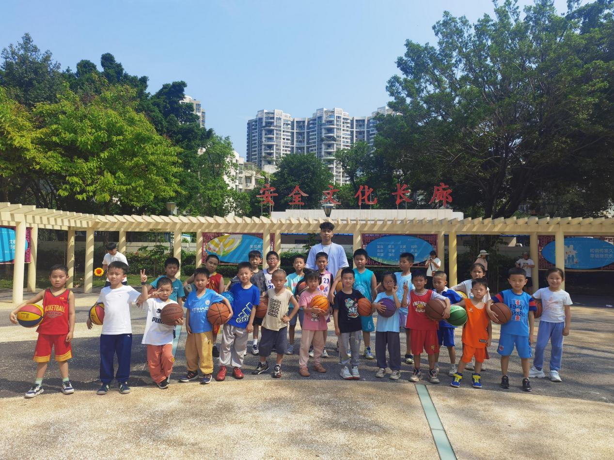 迎“篮”而上，寻“球”突破，园岭街道这场公益类篮球培训持续两个月