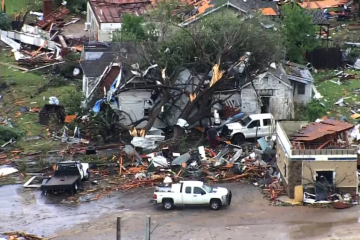 美国俄克拉何马州遭龙卷风袭击 至少3人死亡