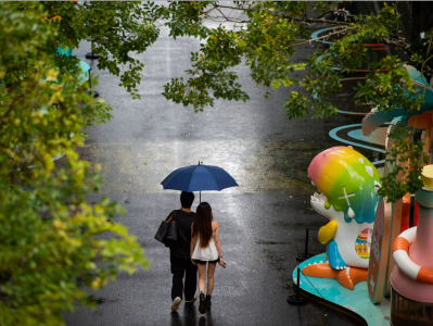 深圳大部分地区记录到暴雨降水