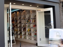 记者手记｜让书店成为有趣的地方——探访日本网红共享书店“PASSAGE”
