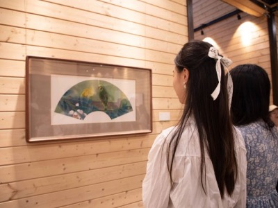 开辟艺术的“第二课堂”！广州新华学院举办当代花鸟画作品展