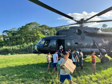厄瓜多尔一军用直升机坠毁 已造成8人死亡