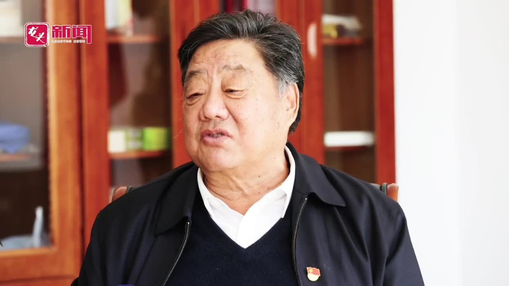付华廷：脚上沾泥土心里才踏实