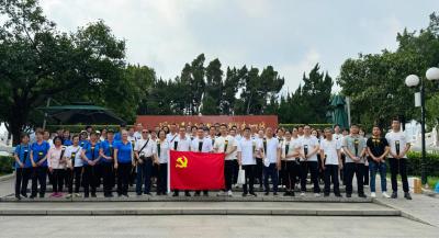  “缅先烈，忆改革，思奋进”——桂木园社区开展清明节党日活动