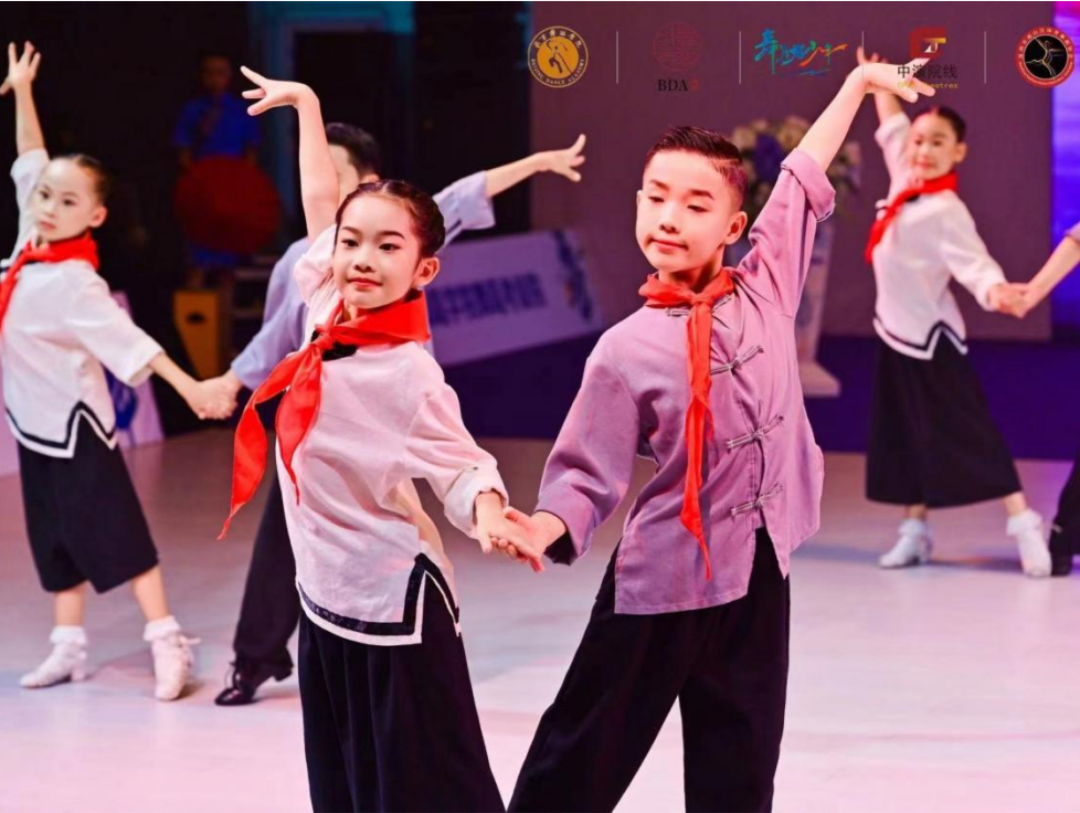 活力满格！“舞出好少年”少年儿童舞蹈展演暨2024第三届“越跳越大牌”体育舞蹈大奖赛举办