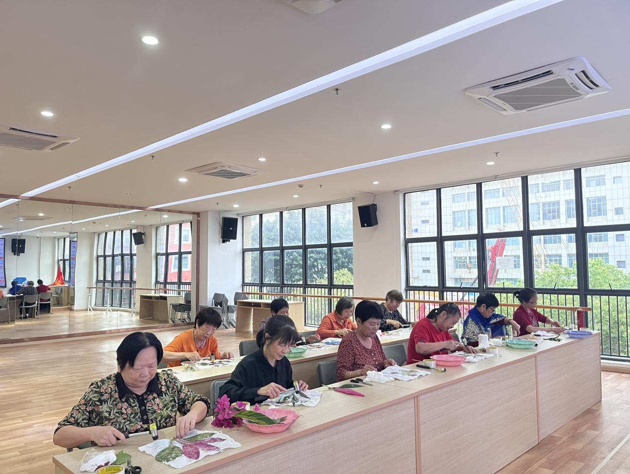 溪头社区开展“春暖花开，快乐园艺”长者心理健康小组