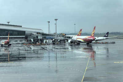 强对流天气造成广州白云机场航站楼停电 目前已恢复