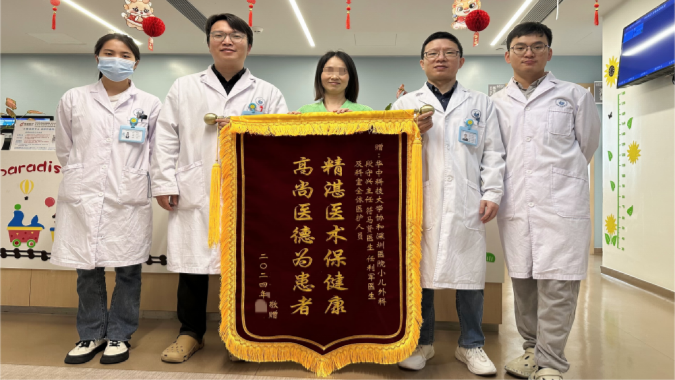 俩娃肚子痛，竟是“大肠包小肠”
