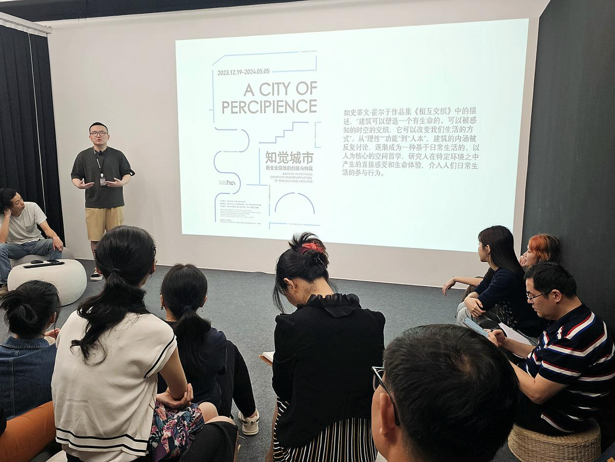 一个社区、一次握手、一场对话—— “身体作为建筑”肢体雕塑工作坊收官