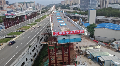 深圳首例！这项民生工程完成钢箱梁转体施工