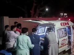 巴基斯坦西南部发生车祸致17死35伤 