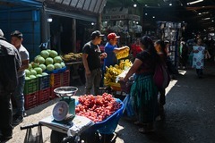 （外代一线）（7）危地马拉城市场掠影