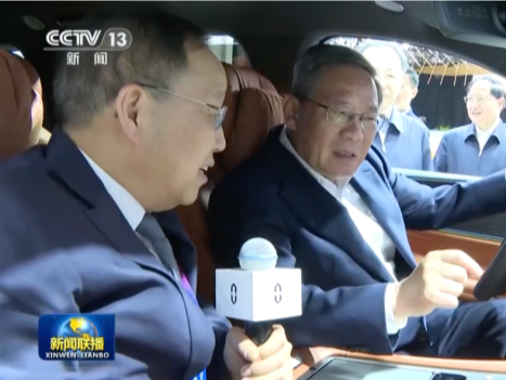 总理一天两项重要活动，传递关键信息！