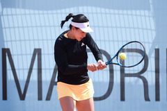 （体育）（3）网球——马德里公开赛：王欣瑜首轮晋级