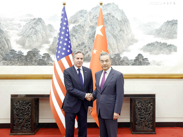 王毅同美国国务卿布林肯举行会谈