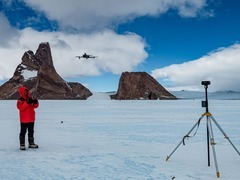 无人机在我国南极内陆考察中大显身手