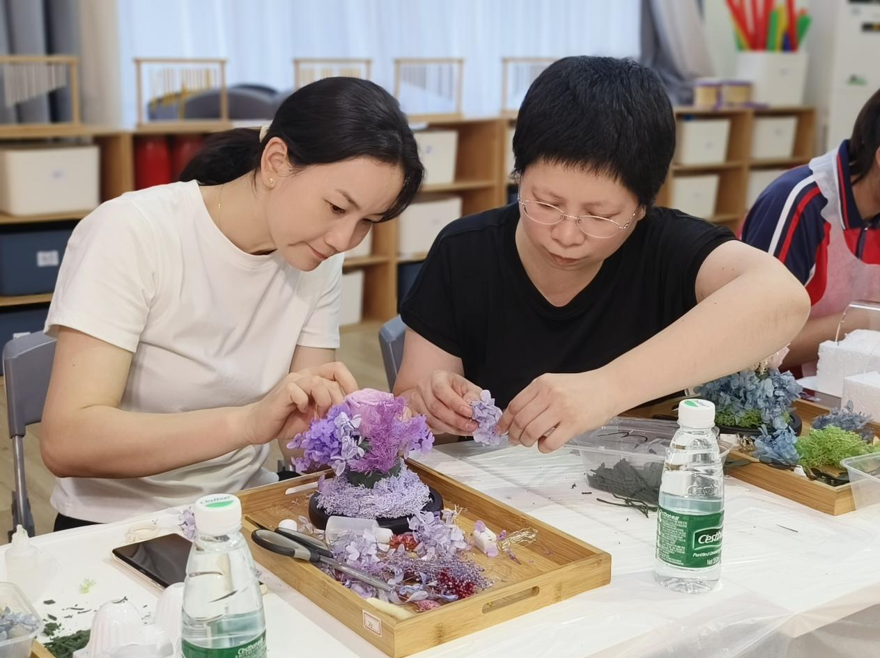 朗下社区开展“减压生活·关爱女性”素质提升活动