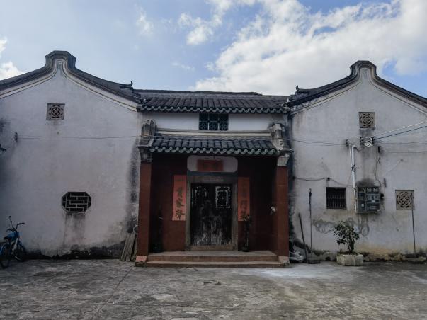 一个客家家族百年史