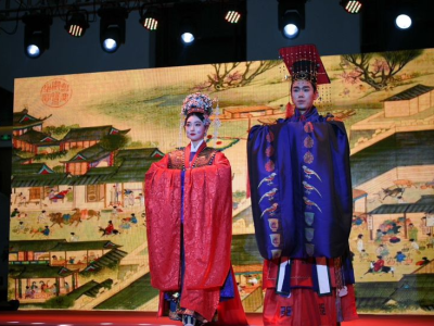 “藩屏天下：湖北明代宗藩文物特展”在深圳博物馆开幕