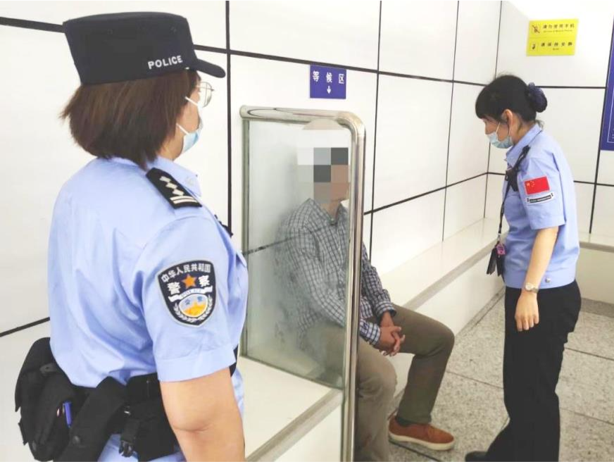入境男子故意撕毁证件！皇岗边检站：罚款2000元、收缴涉案护照