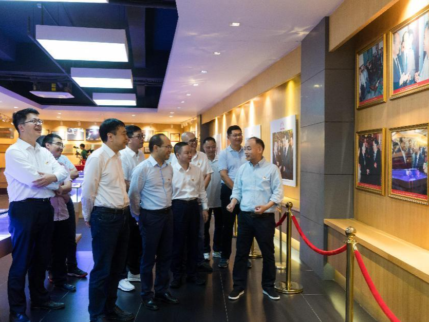 深圳地铁17号线一期项目与南湾街道开展党建共建活动