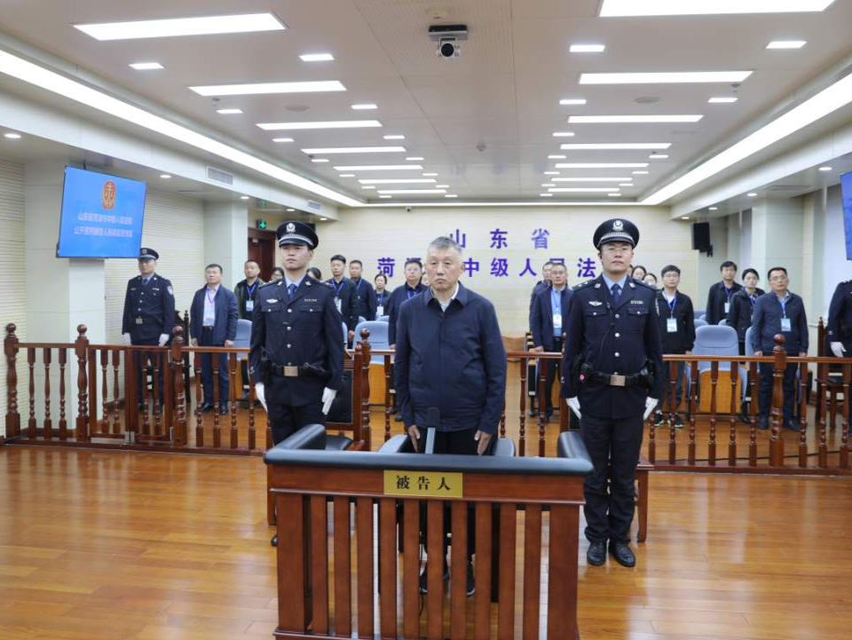 吉林省政协原副主席张晓霈受贿案一审获刑九年