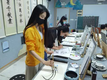 白天上班、晚上上课，深圳青年夜校火出圈