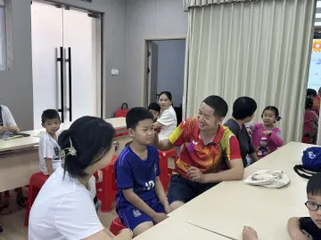 “让爱流动起来”，园岭街道鹏盛社区举办亲子活动