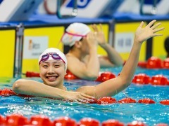 全国游泳冠军赛：唐钱婷超女子100米蛙泳亚洲纪录