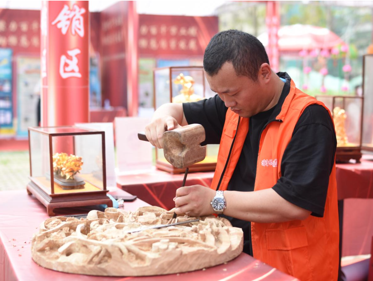好吃、好玩、好逛的多彩体验！潮州市湘桥区特色产品展销暨春季招商活动开幕