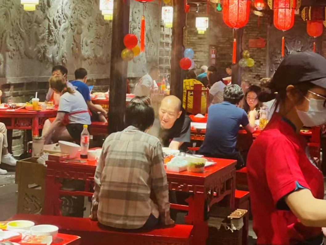 深圳最大的单体川味火锅店开业，天府坝子旗舰店登陆东门