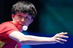 （体育）（5）乒乓球——澳门世界杯：王楚钦晋级四强