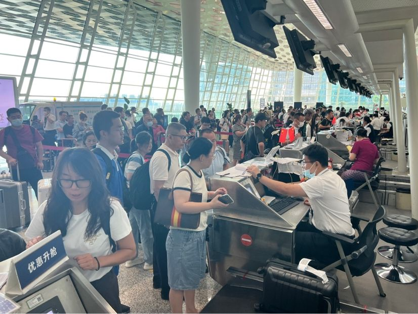 “五一”假期返程高峰开启 多部门联动护航返乡路 