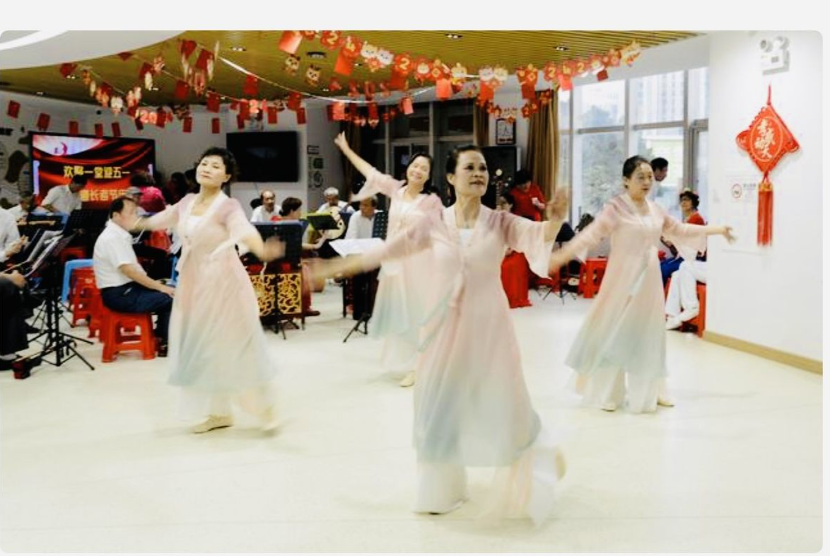 这场音乐会太精彩！罗湖区桂园街道老年人欢聚一堂庆“五一”