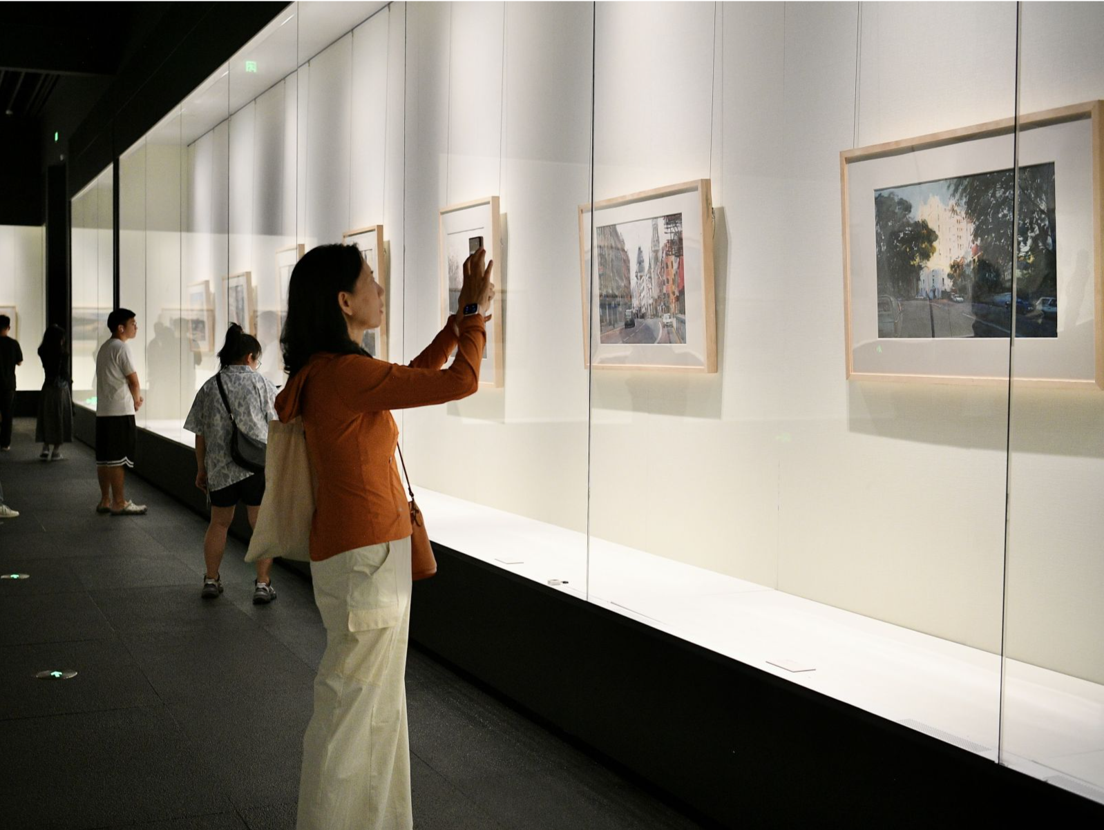 看展丨“陈希旦水彩画展”启幕，用水彩描绘城市之美