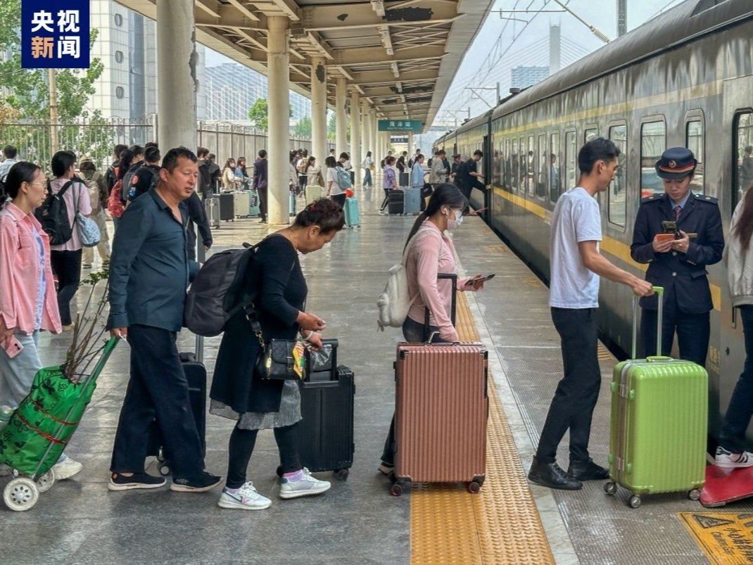 全国铁路今天预计发送旅客1865万人次