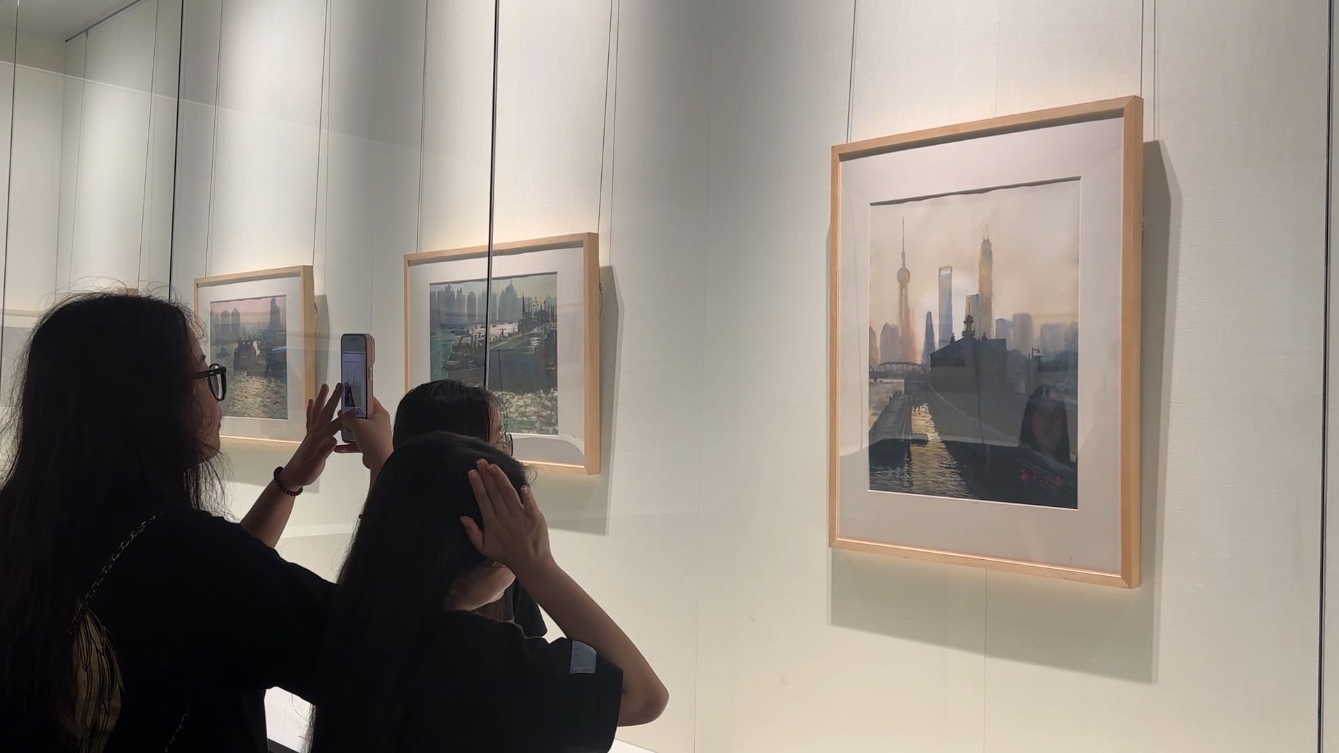 用水彩描绘城市之美，“陈希旦水彩画展”展出