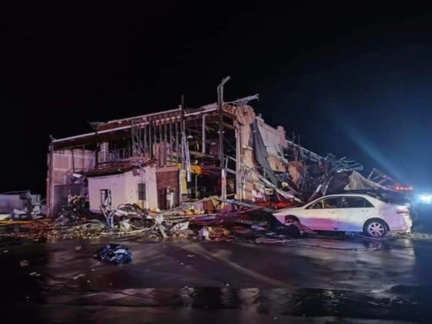 美国得克萨斯州等地遭风暴袭击 至少5人死亡