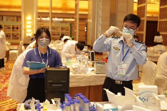 首届“民生杯”食用农产品快检竞赛举办，深圳市市场监管局勇夺第一