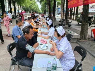 “奉献天使爱心 护佑人民健康”，长安黄江举行活动庆祝护士节