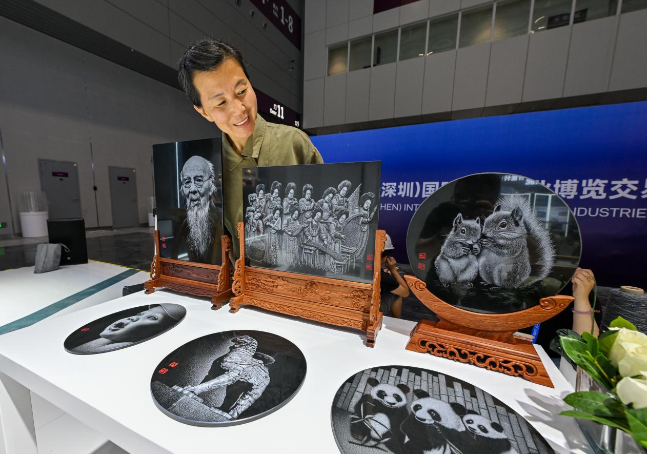 河北展区展现文化魅力与创新活力