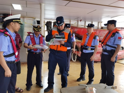 深圳海警局联合多个涉海部门开展港澳流动渔船专项巡查