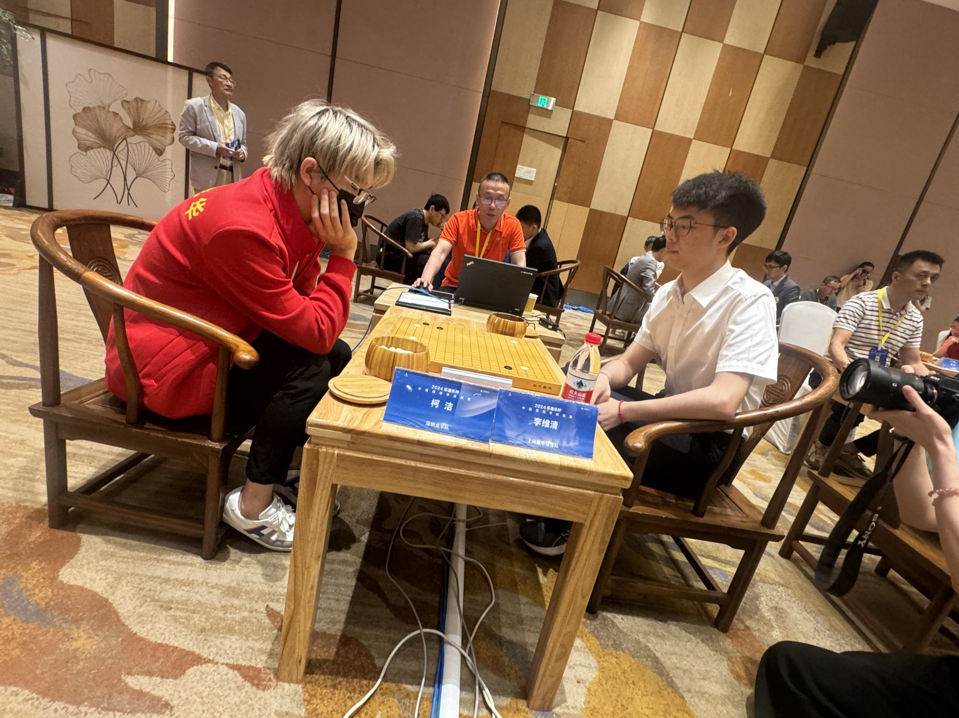 中国围甲联赛常规赛次轮长兴续战，深圳龙华队聂道队同以3比1奏凯