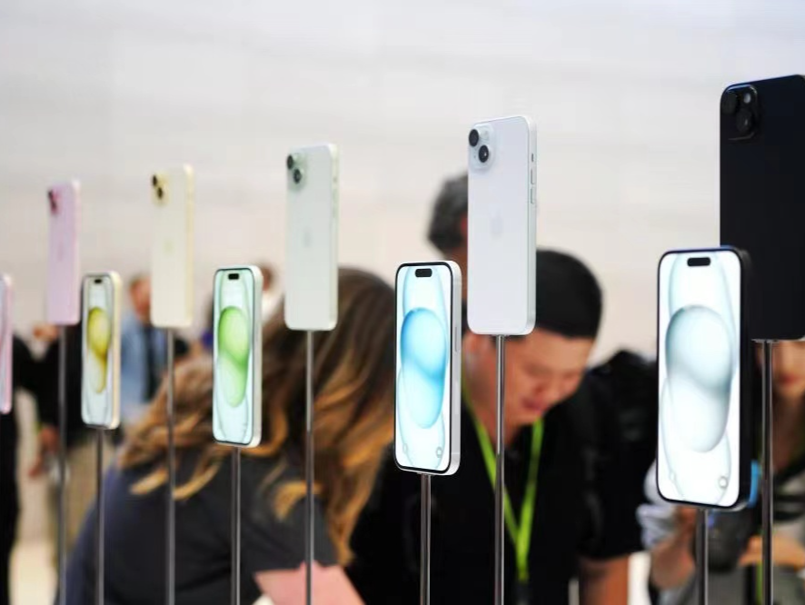“泼天的富贵”要轮到苹果公司了？Siri迎革新，或可控制所有APP功能