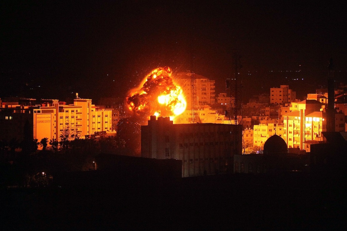 以军轰炸加沙地带多地 已造成18人死亡